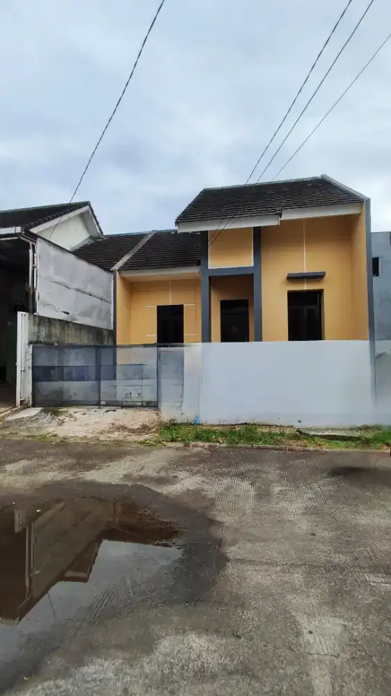 Rumah Posisi Hoek Lokasi Strategis Di Cluster Barleria Gading Serpong