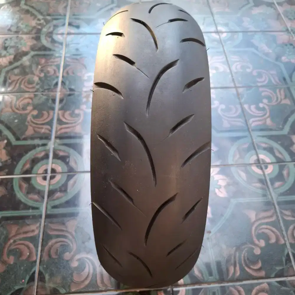 Ban Maxxis Victra ST 130/70 R13 Nmax PCX ADV pemakaian 2000 km 95%