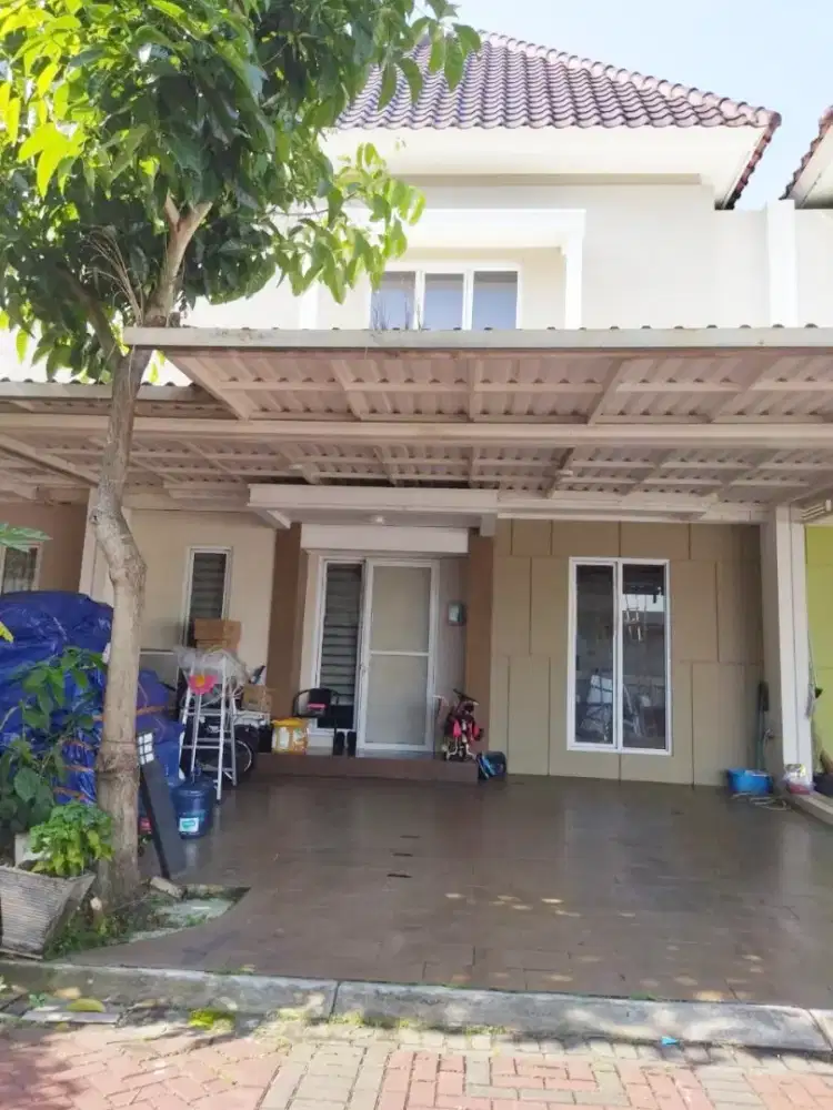 Rumah 2,5 lantai lokasi strategis di Cluster Latigo Gading Serpong