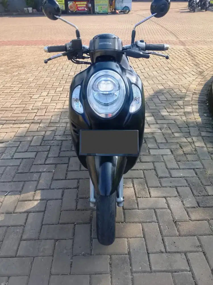 Scoopy Keyless 2022