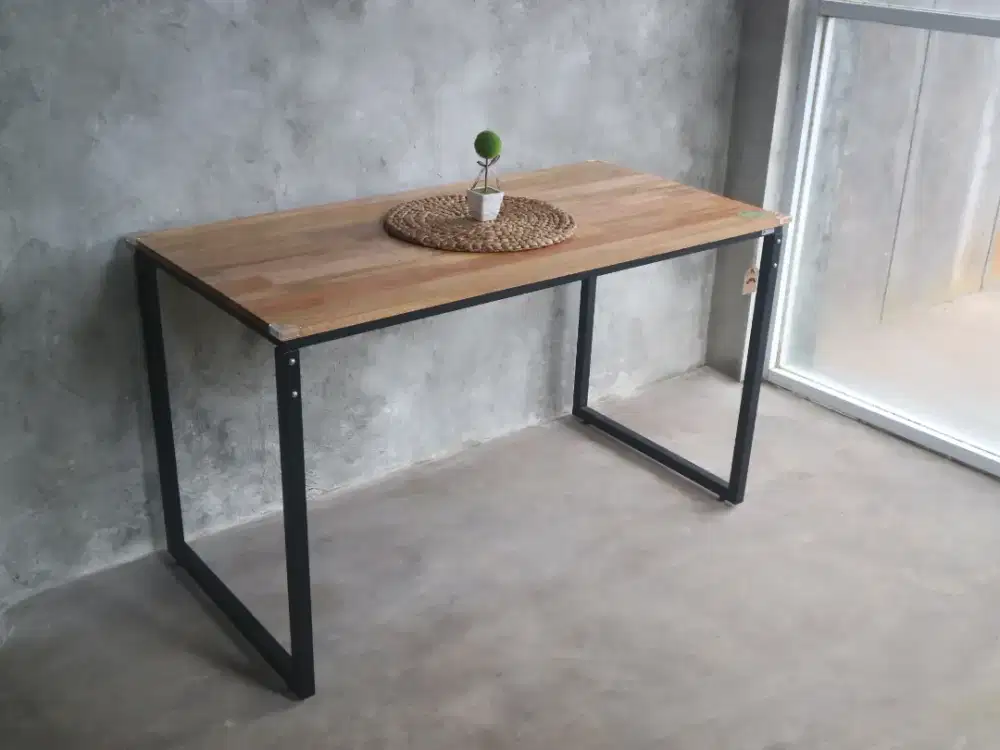 PROMO RAMADHAN MEJA PREMIUM AESTHETIC 700.000 JADI 557.000 !