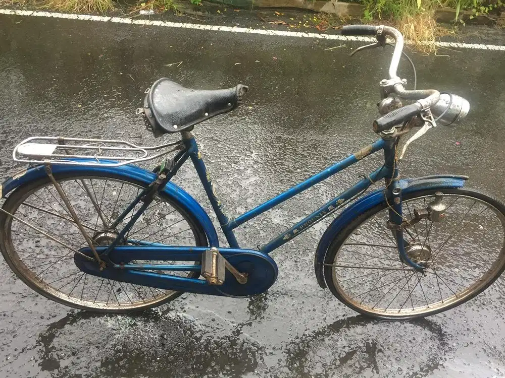 Sepeda klasik merk phoenix