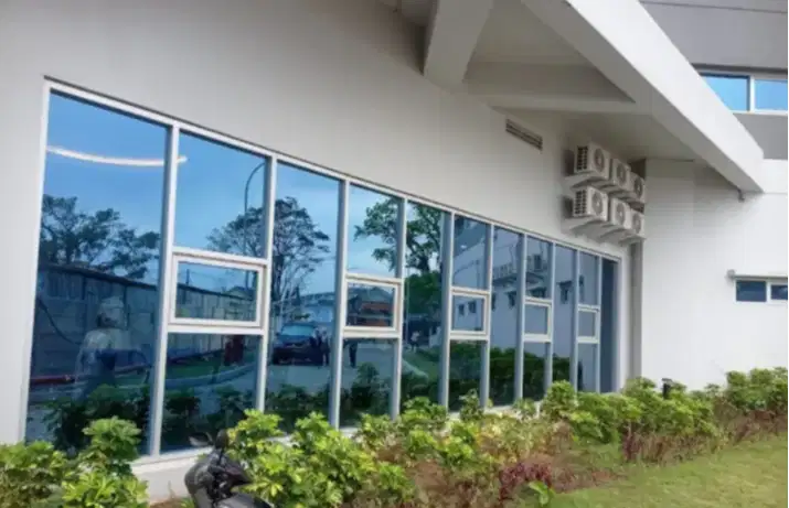 Outlet Pesan aneka kaca film dan sticker sunblast polos & Cutting