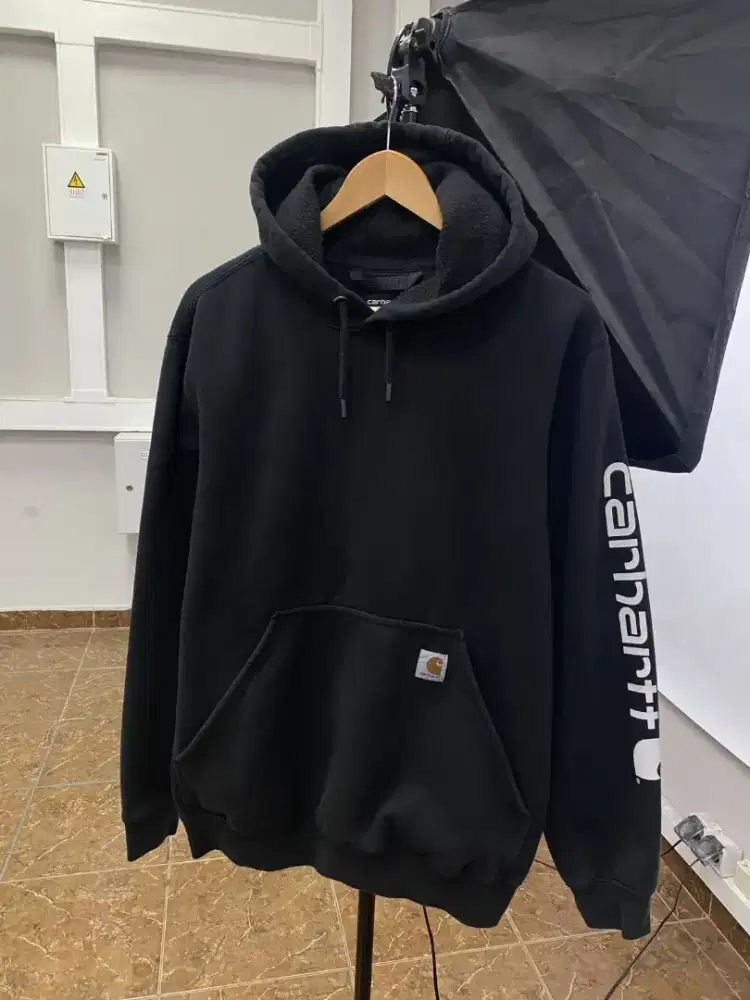 Jaket HD carhart hitam ukuran M