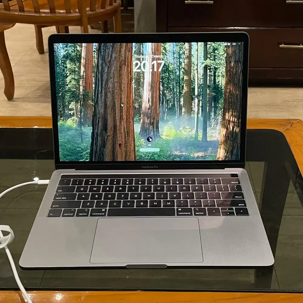 MACBOOK PRO 2019 TOUCHBAR 13 INCH SSD 512GB RAM 16GB INTEL CORE i7