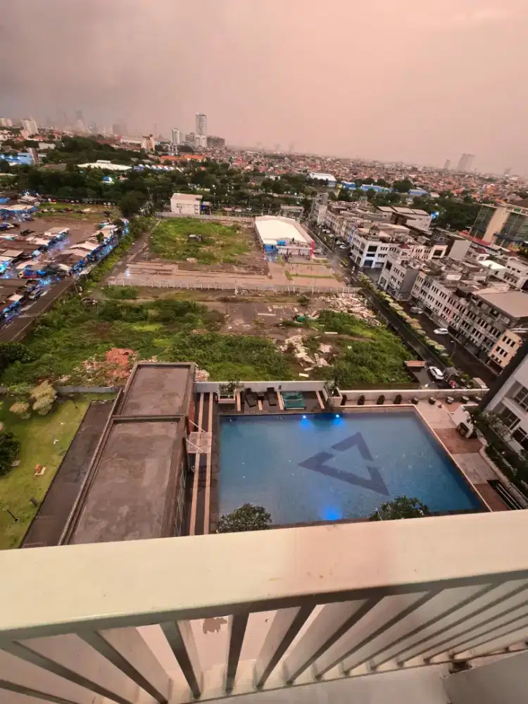 DIJUAL CEPAT – Apartemen Klaska 2BR Lt 12 View KOTA + KOLAM RENANG