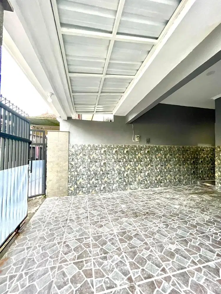 DI KONTRAKAN RUMAH JALAN SESETAN, Dekat dengan perkantoran dan sekolah