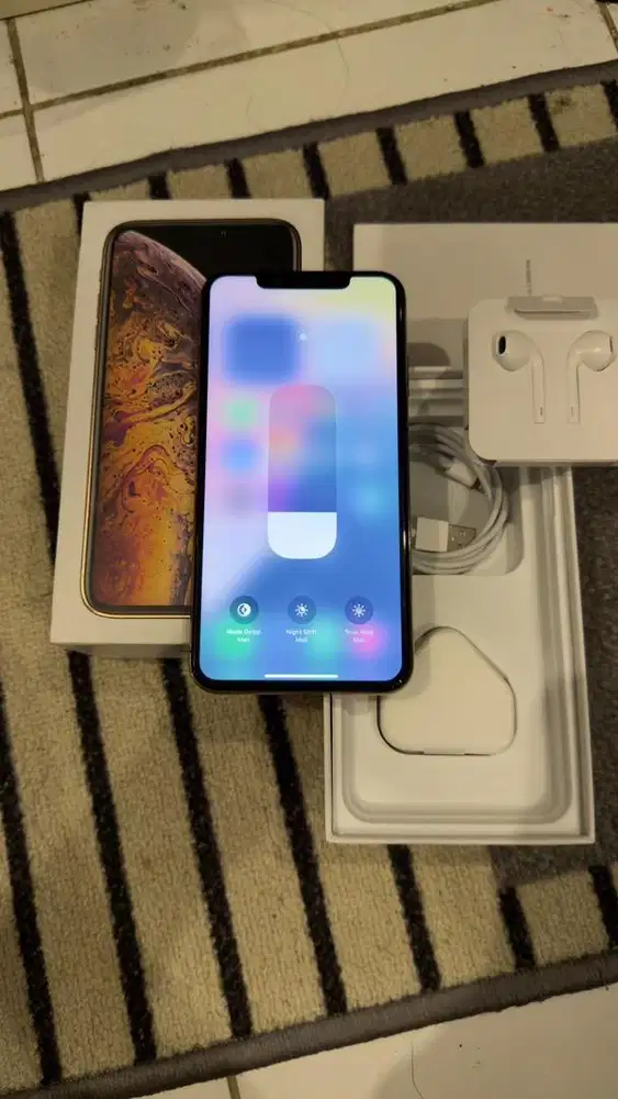 Iphone Xs max 256GB Gold Mulus Lengkap Teregister