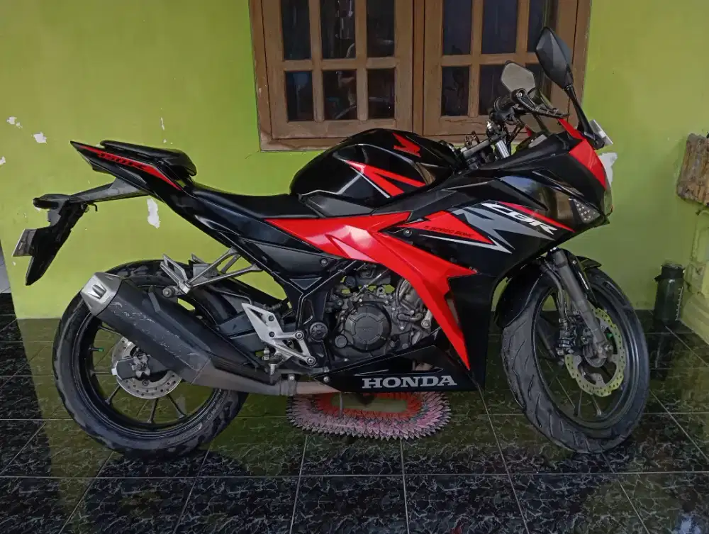 Honda CBR150R 2019 ABS