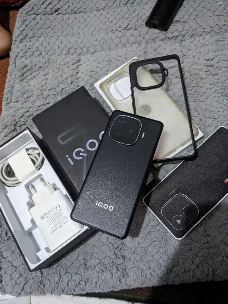 Iqoo z9 5G 8/256GB fullset
