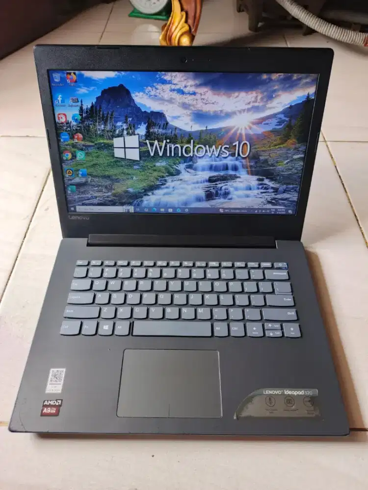 Laptop lenovo Amd A9 gen7th Ram 4gb ddr4 ssd 256gb btre awetsiap pake