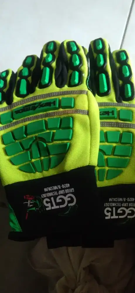 Sarung tangan original