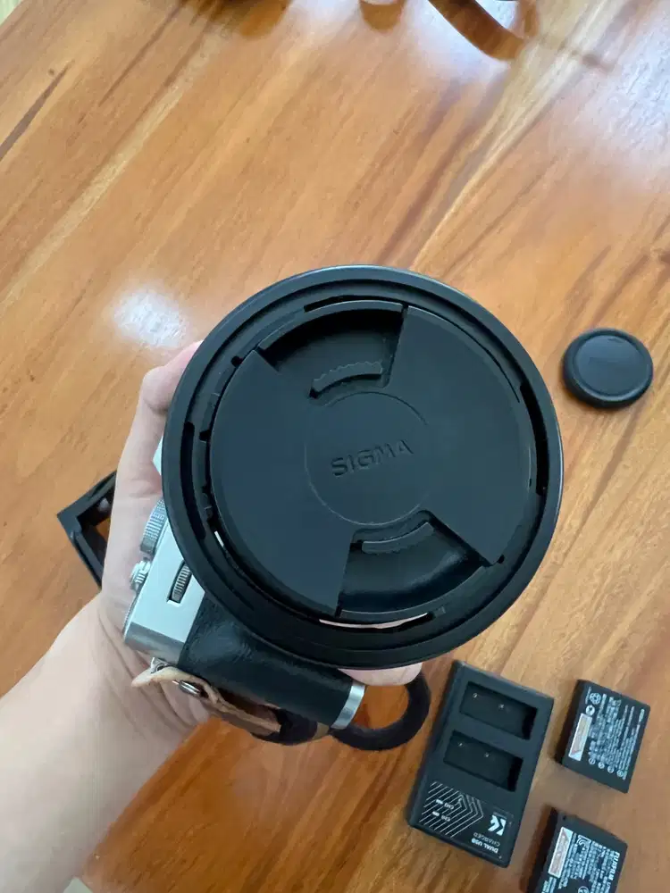 Fujifilm Xt-30 + Sigma 18-55 f2.8 Like New