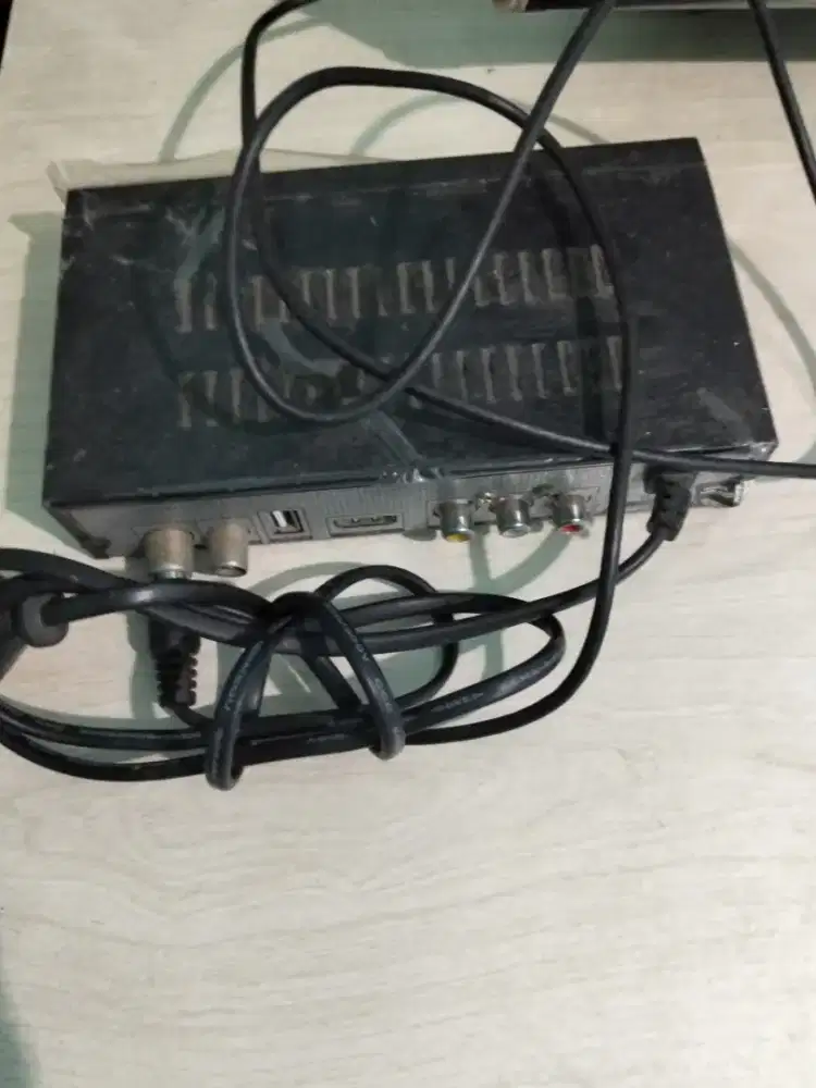 Jual TV bekas merk Philips 21inc