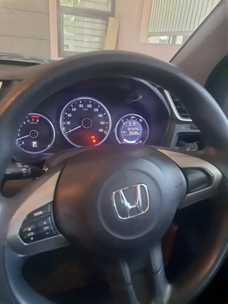 Honda BR-V Tangan pertama