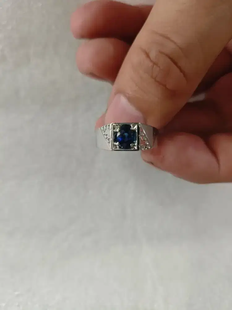 Cincin Eropa Pria Berlian Batu Blue Sapphire 034