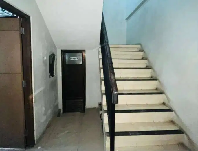 Jual Cepat Gedung 2 Lt di Pusat Kota Cirebon-Akses Jalan Lebar