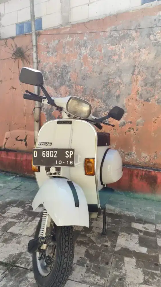 Vespa strada tahun 1988