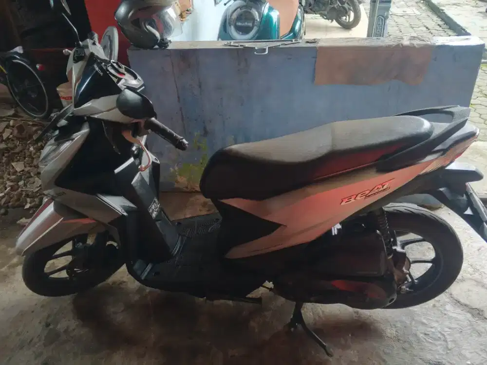 Beat Deluxe Silver 2020