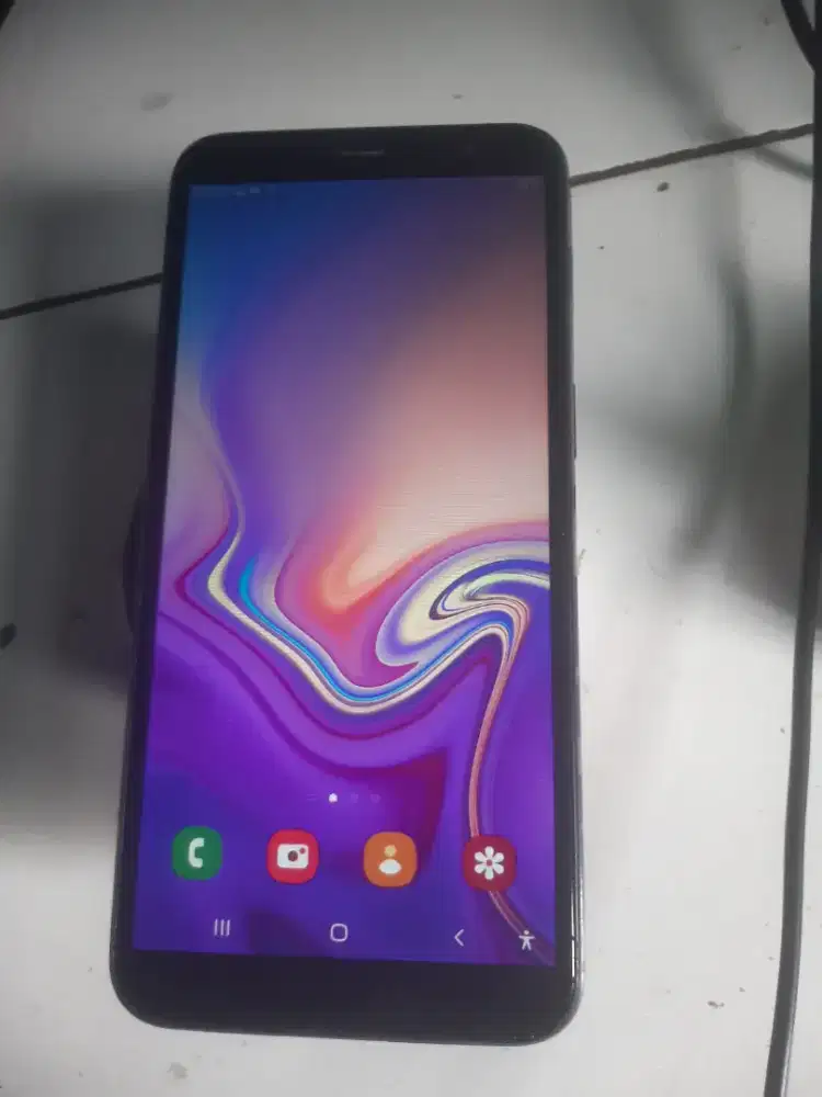 Samsung j6 plus 3/32gb