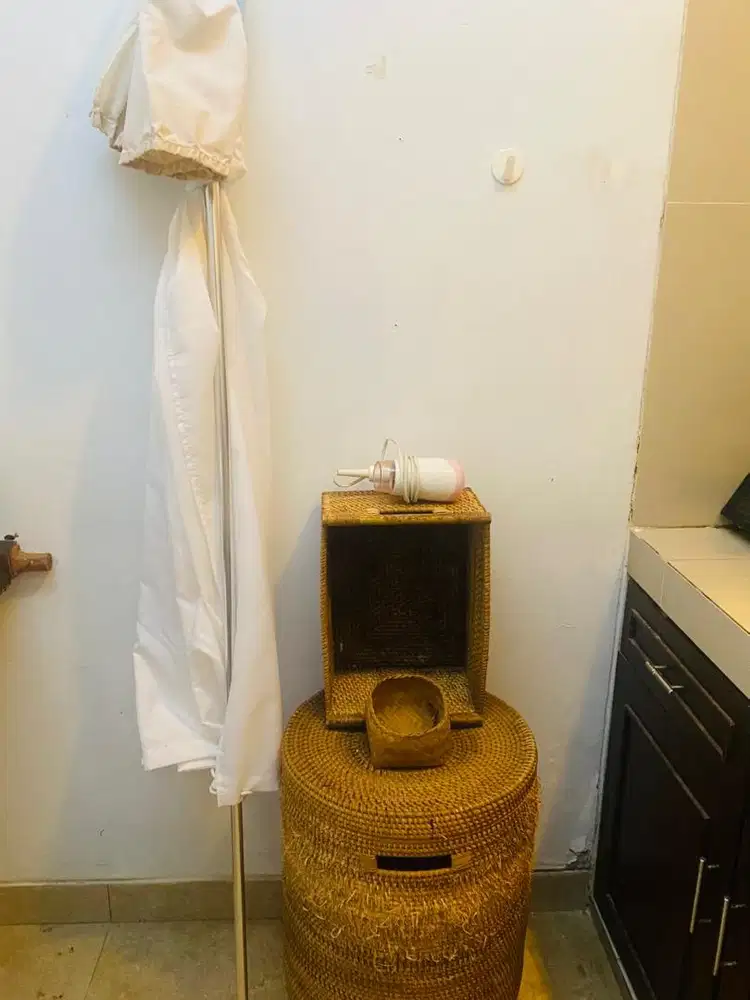 Perlengkapan kamar mandi mural