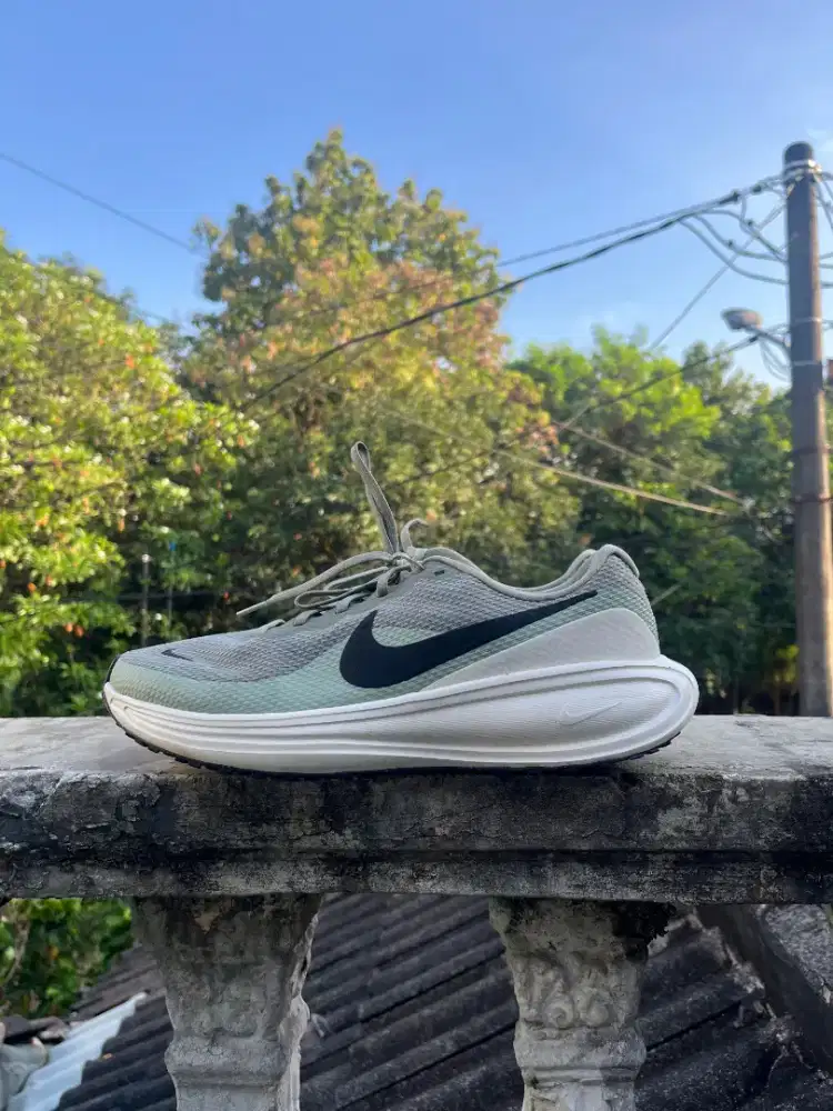 Nike Revolution 8 Road Running Shoes