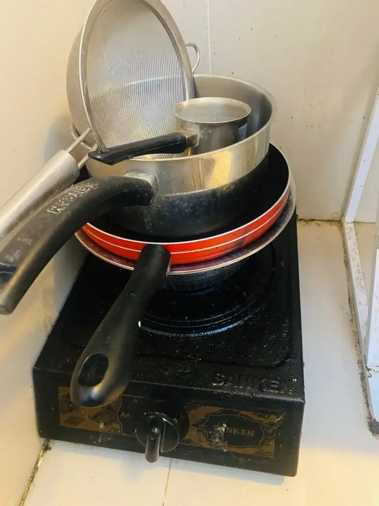 Kompor gas + peralatan masak murah