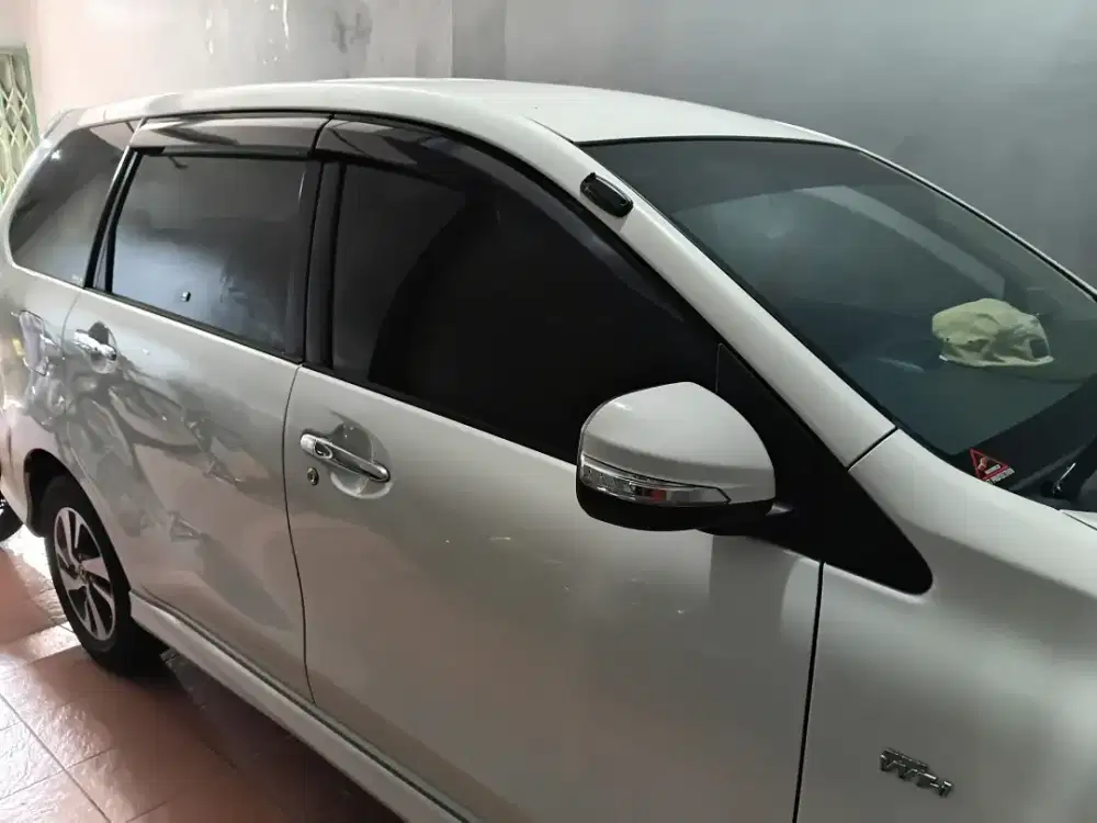 AVANZA 1.5 VELOZ