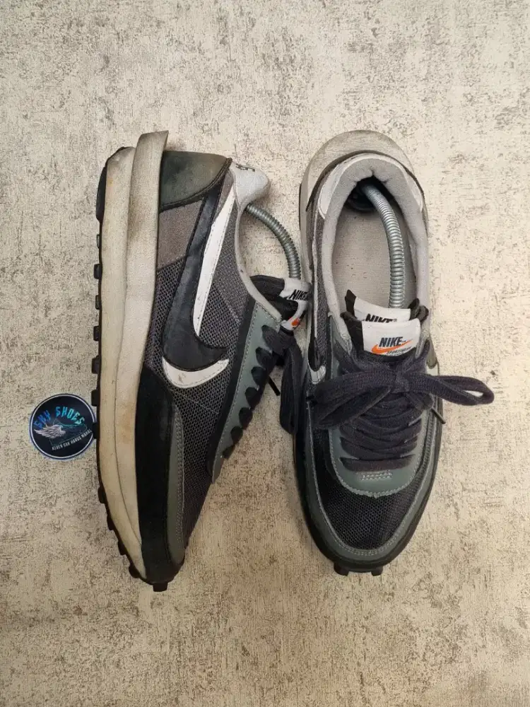 Sepatu Nike Sacai Waffle Black