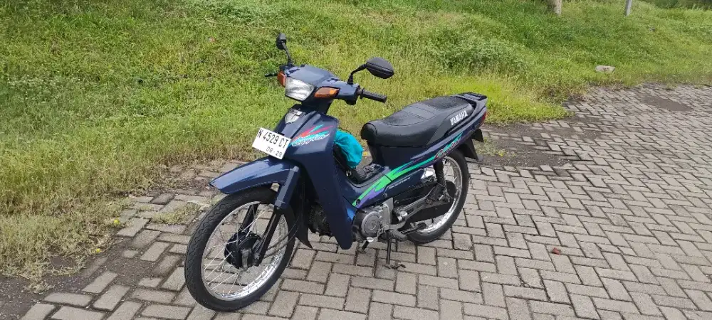 YAMAHA CRIPTON BIRU