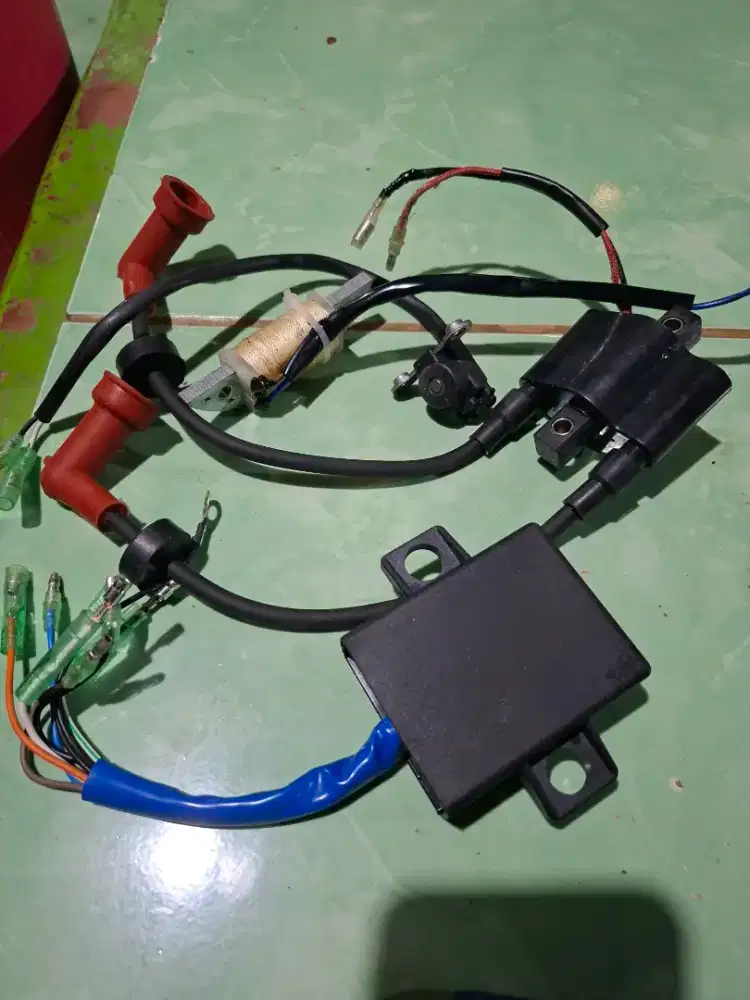 Alat-alat Pengapian Mesin Tempel Perahu Boat