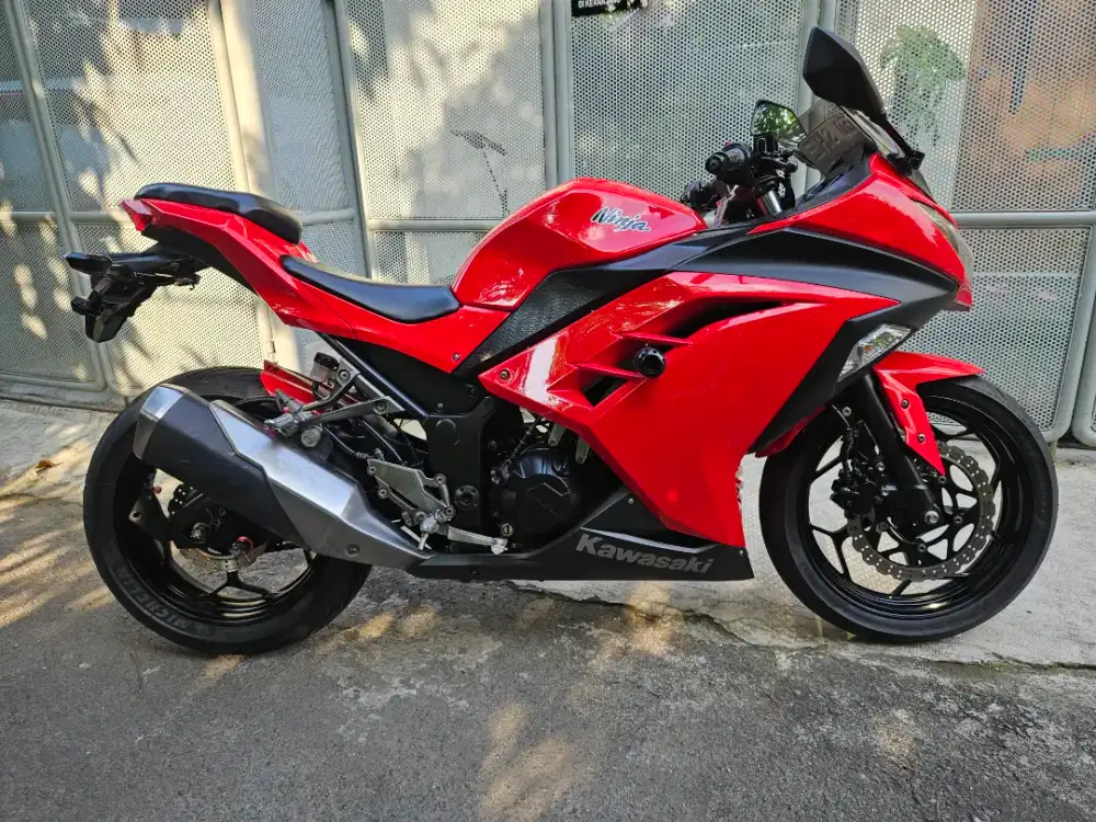 Ninja 250 fi merah low km rasa baru motor simpenan