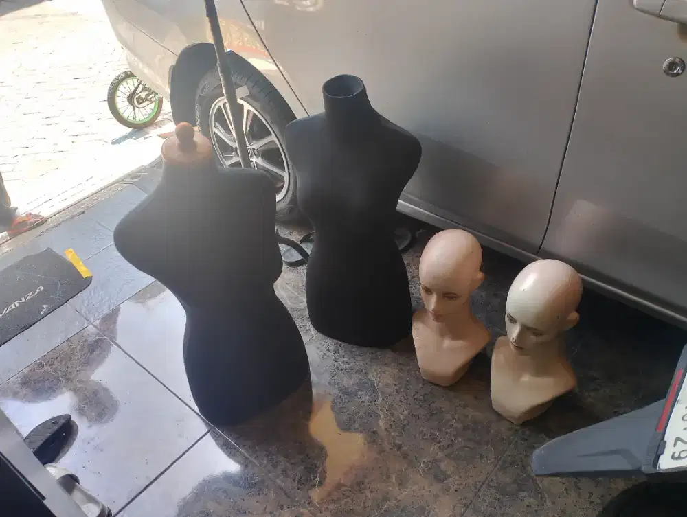 Patung jual baju manekin
