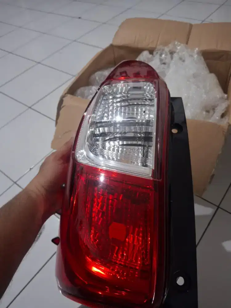 DI JUAL COVER LAMPU AVANZA 2017 / 2018