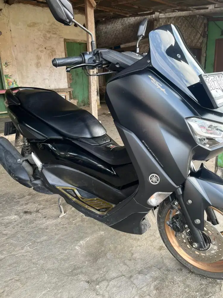 Nmax new 2022 lengkap km rendah