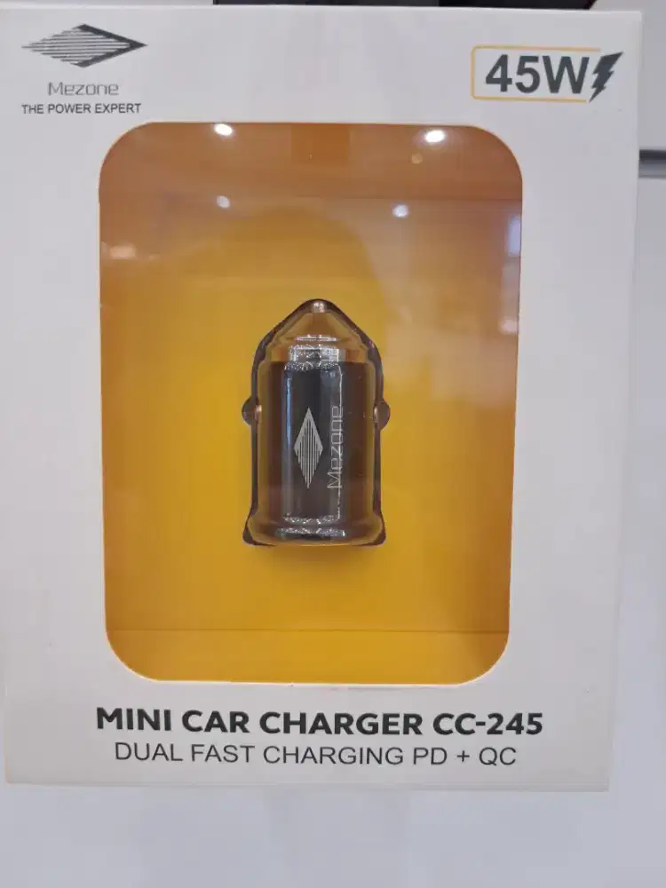 Mini car charger by mezone 45W