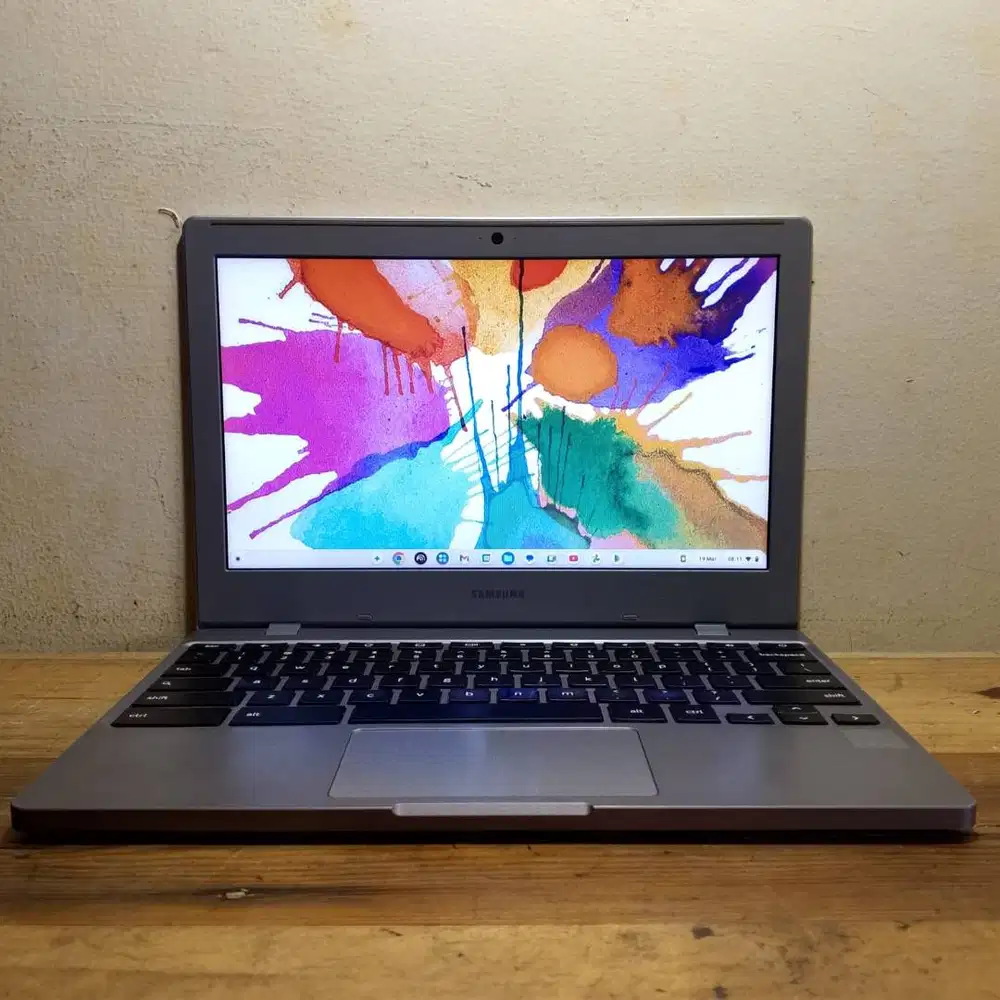 Samsung Chromebook Celeron N4020 Ram 4 GB Memory 32 GB