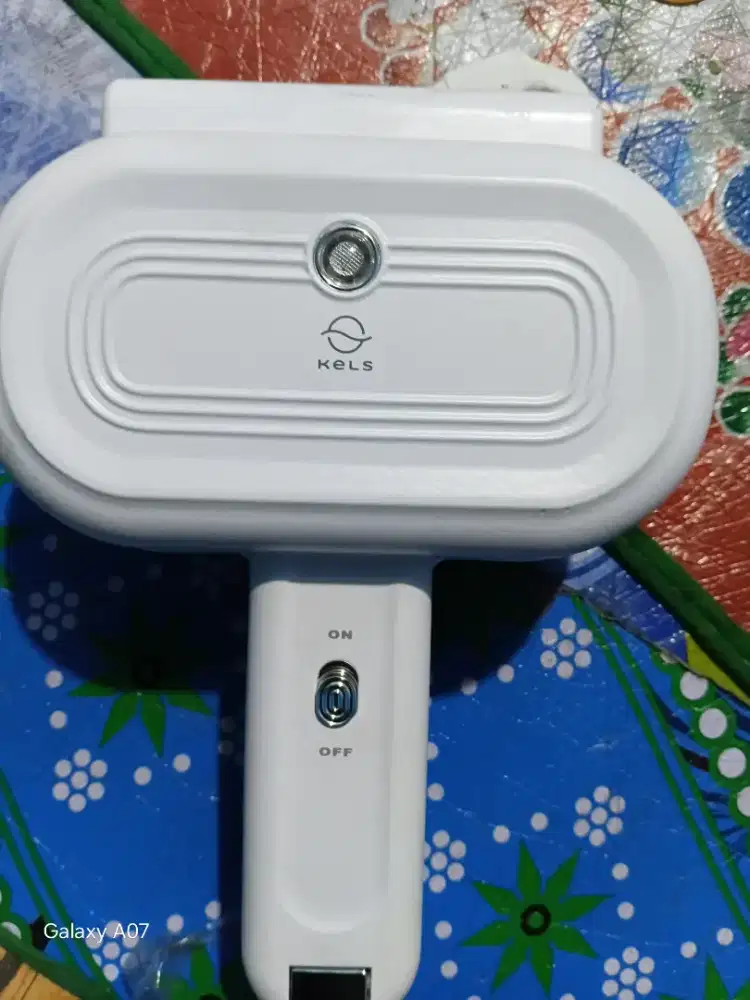 Alat pembuat pai kels