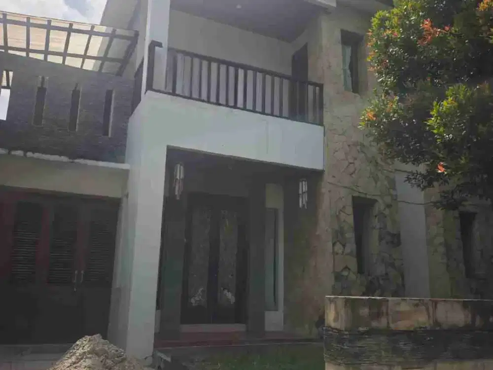 Taman Diponegoro Jl. Gn. Mahkota, Lippo Karawaci, Tangerang