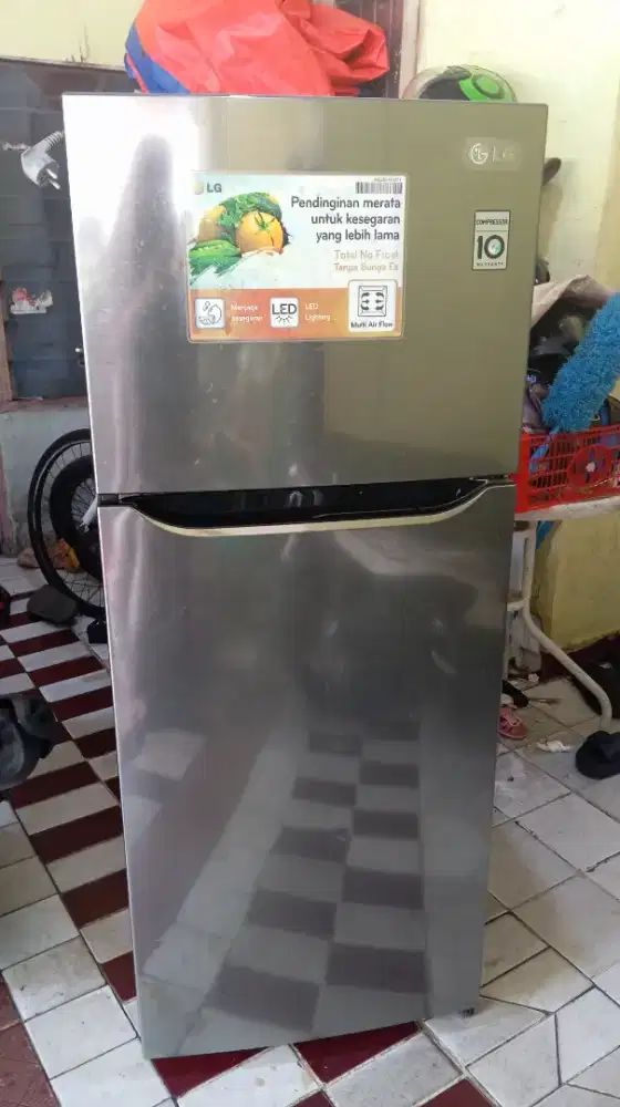 KULKAS LG 2 PINTU BEKAS SECOND