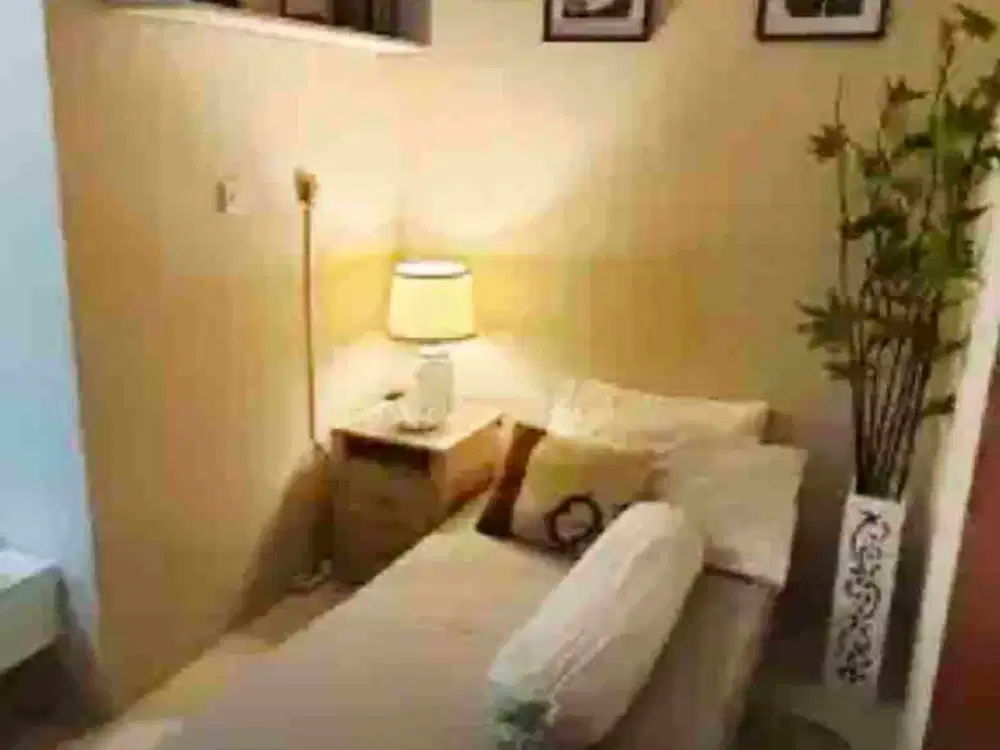 Di Sewakan Bulanan Gunawangsa Tidar 1BR+ Full furnish, unit bersih terawat (FREE SC)