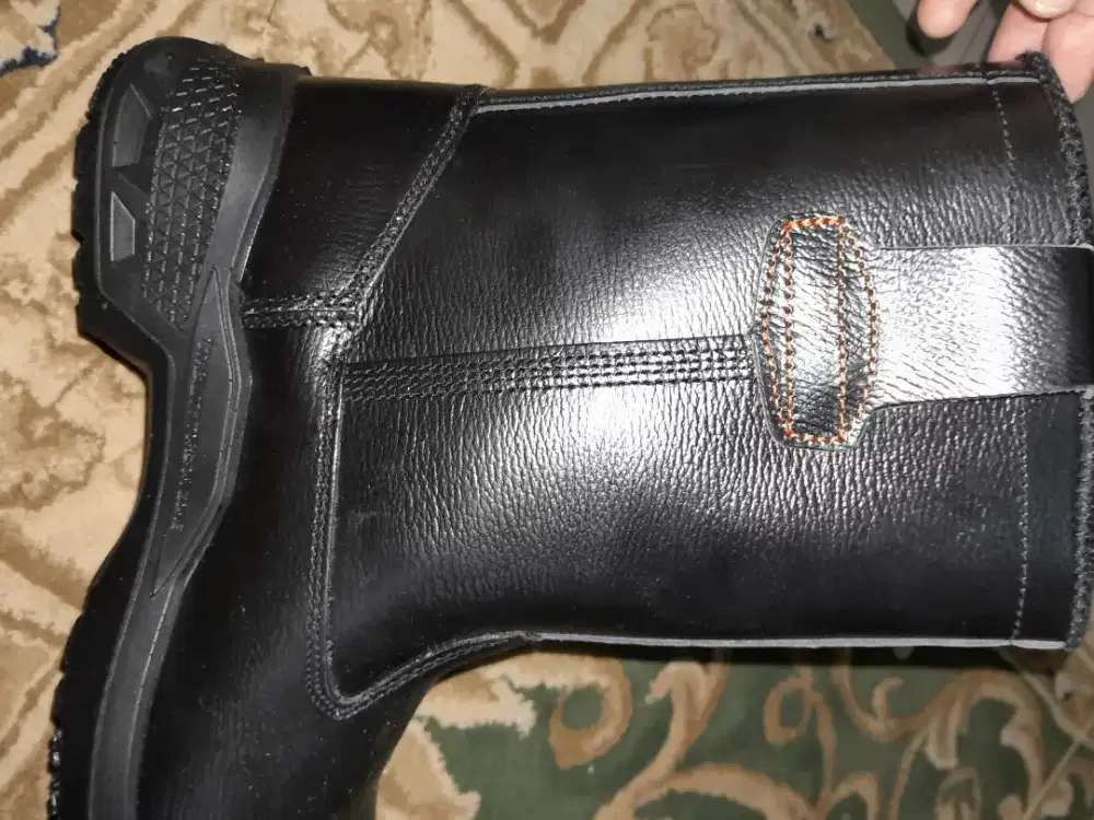 Jual Safety Shoes Baru No Box No. 10 (UK) 44 % 45 (EUR)