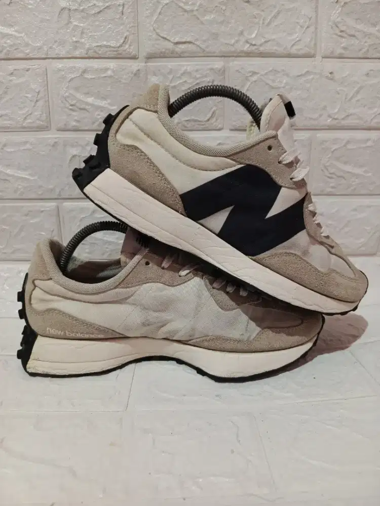 New Balance 327 Sea Salt