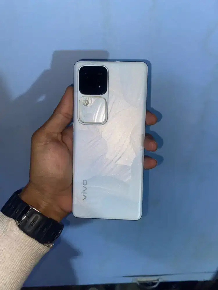 Vivo v30 5G 8/256 white