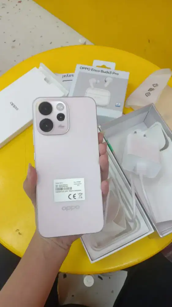 RENO 15 F 5G (50 MP ULTRA WIDE SELFIE)