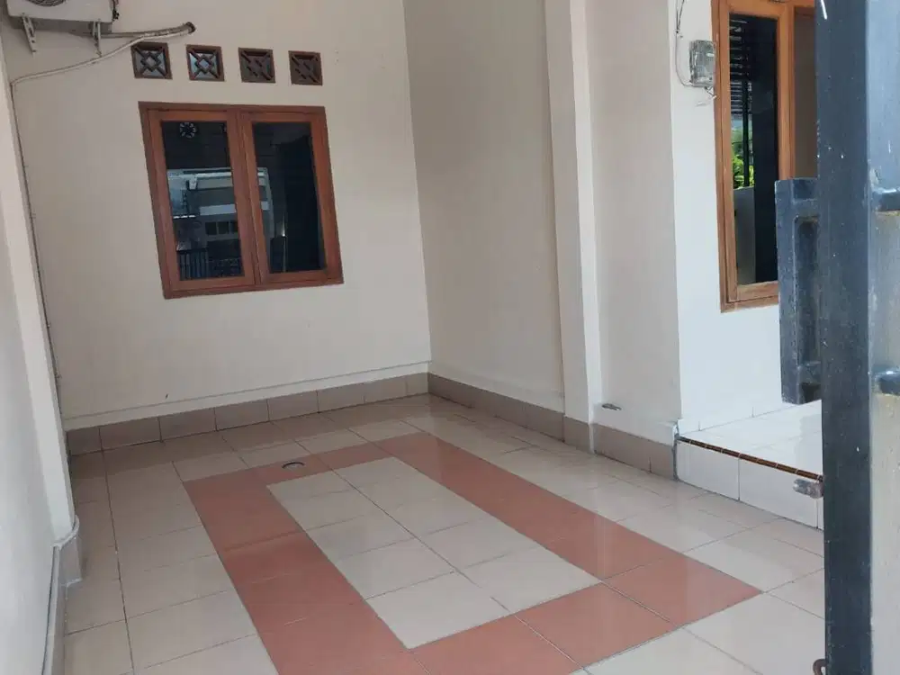 Rumah Minimalis Kota Madiun