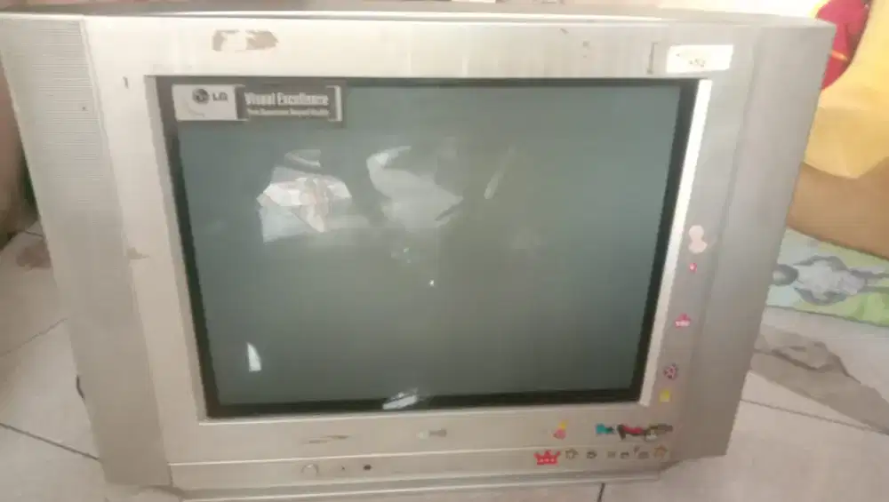 Tv LG bekas belom pernah dibongkar
