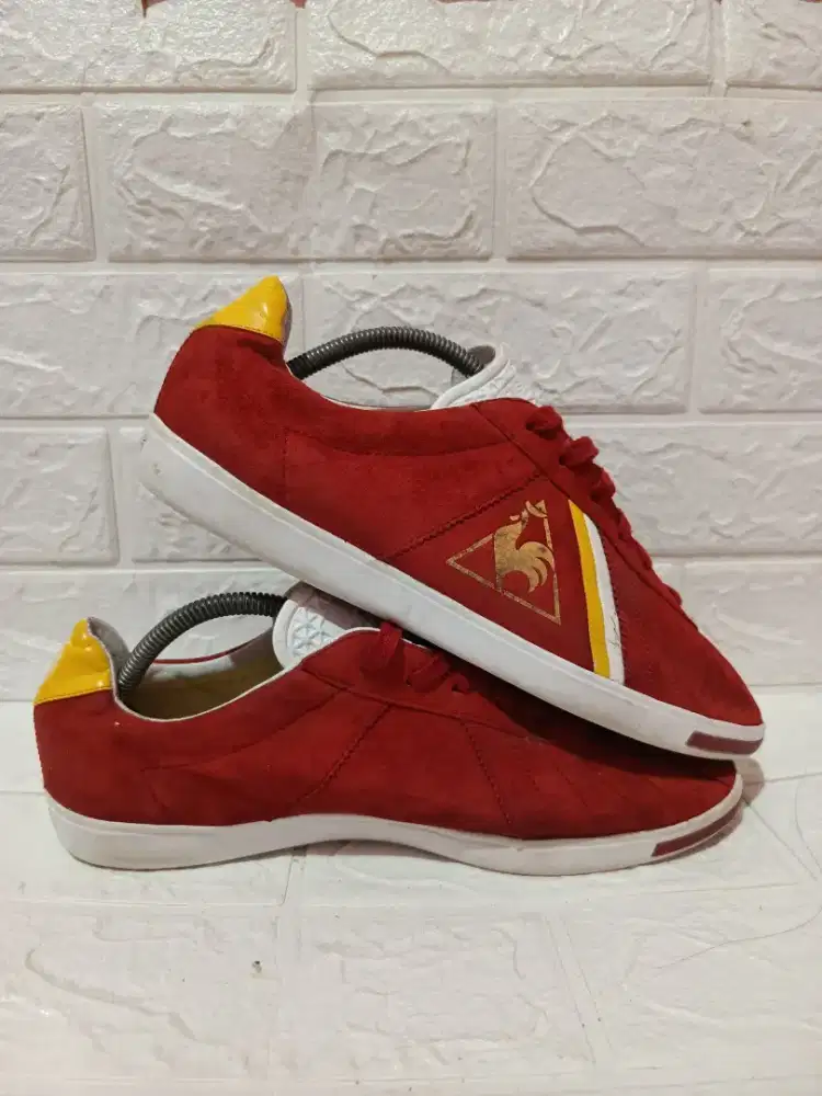 Le Coq Sportif low trainer Suede red yellow