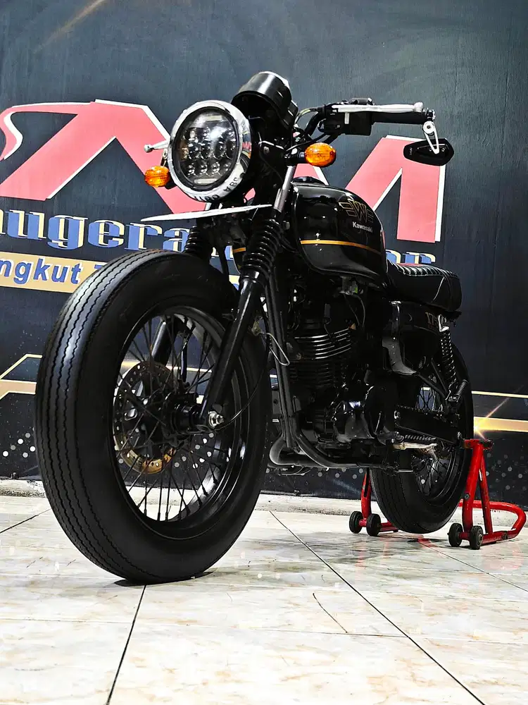 W175 Black Stayle racer gass tampil menawan .Anugerah motor rungkut