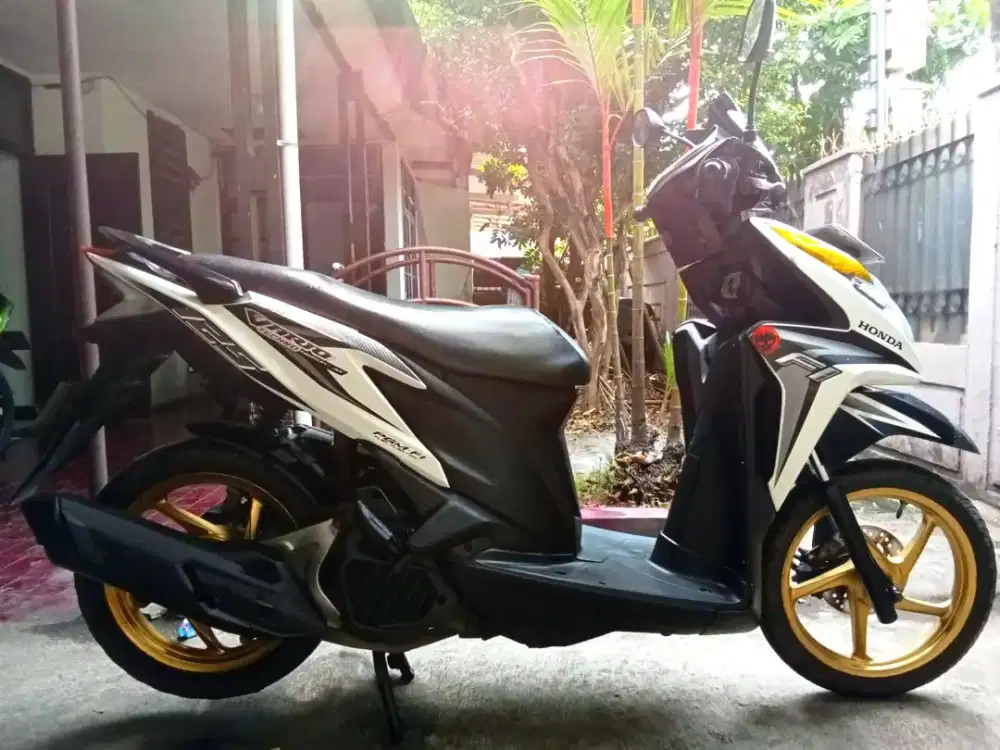Honda Vario 125 Fi KZR 2013